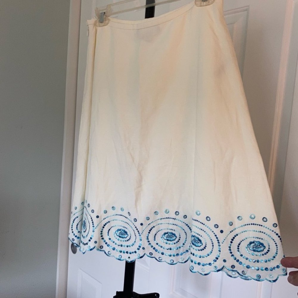 Ann Taylor White and Blue Skirt, Abstract Ocean Waves, Size 2